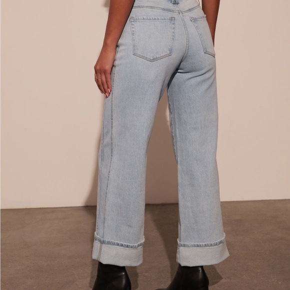 Mid Rise Wide Leg Cropped Denim - Picture 4 of 8